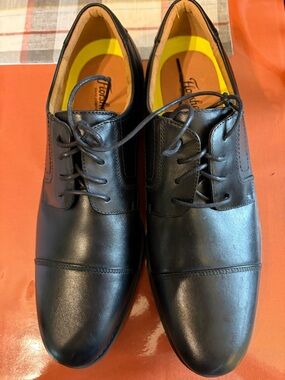Florsheim Black Cap-Toe Derby Dress Shoes